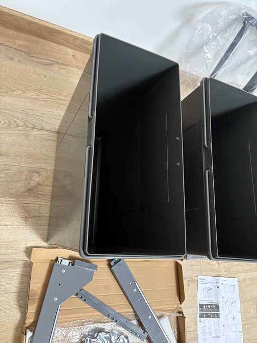 Висувний кухонний контейнер GoodHome Vigote, антрацит,для шаф 50 см./ сріблястий ефект, - 64 л