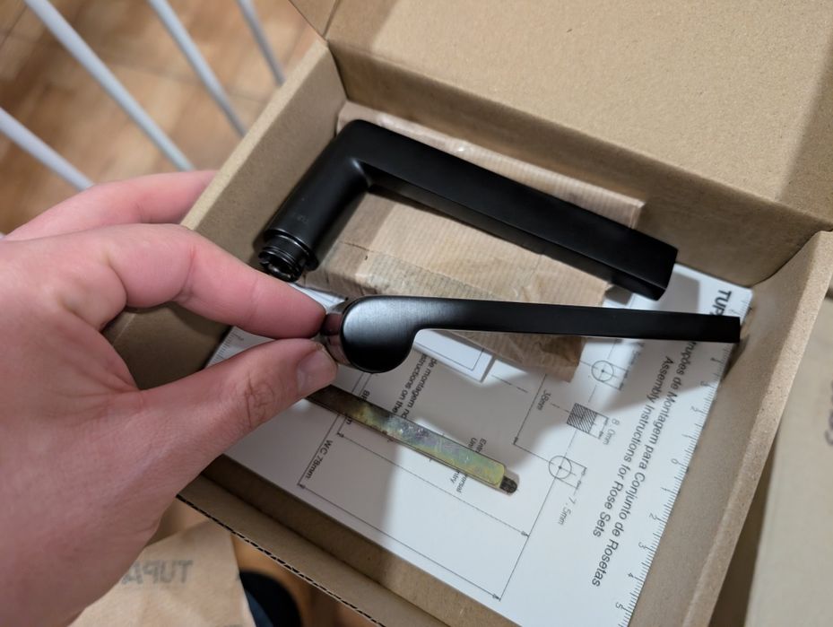 Puxador Tupai Ref 2252 Preto pérola (ref. cor 153 )