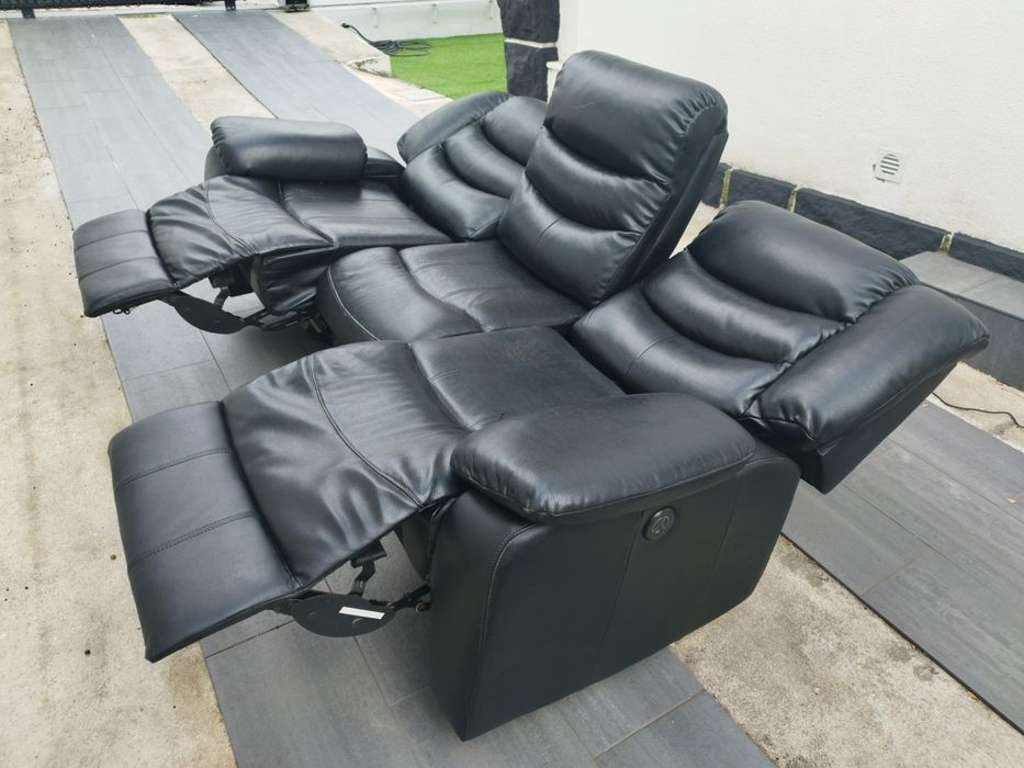 Vendo sofá de três lugares