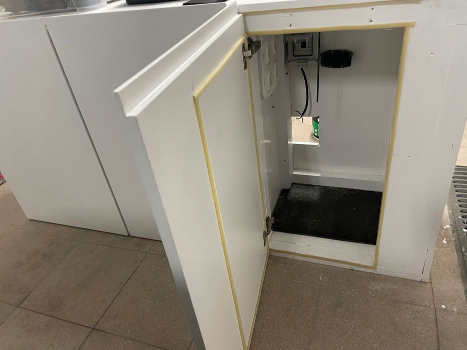 Movel aquário 160cm - Portas Lacadas e tomadas internas