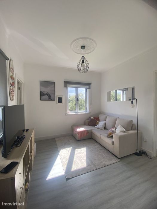 Apartamento T1 com jardim e terraço em Coimbra
