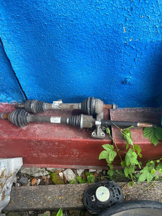 Пежо Партнер Peugeot Partner 2013