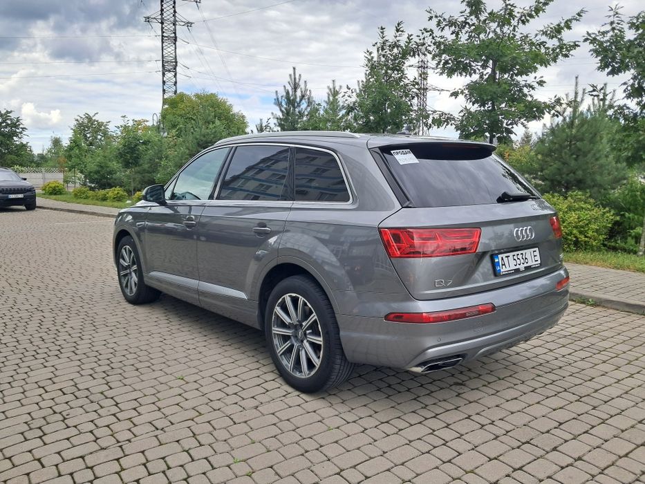 Продам свою Audi Q7