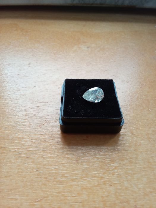Diamante Certificado CVD em Forma de Pera  2 Quilates