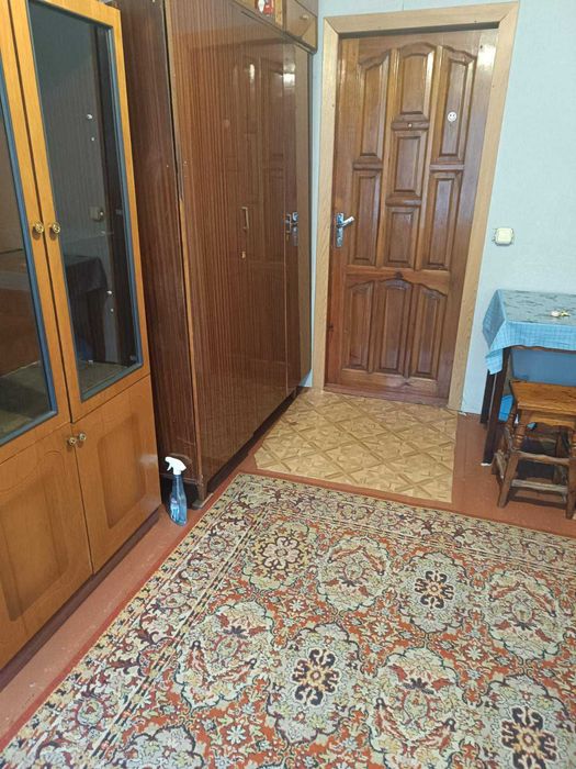 Продам  кімнату в гуртожитку   центр