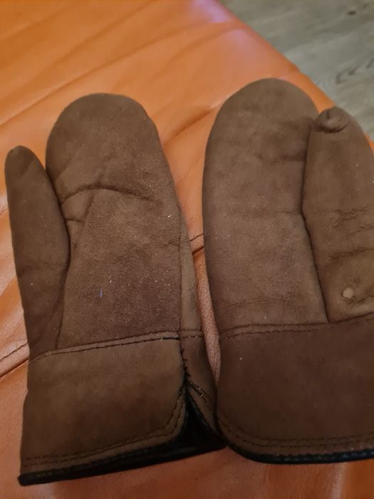 Zimowe rękawice baranie