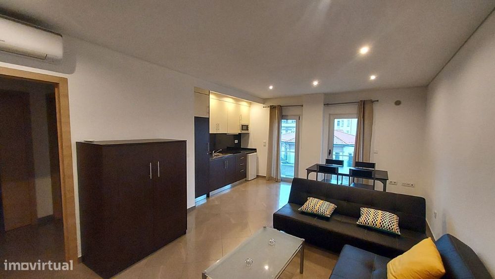 Apartamento T1 c/ garagem - Fátima