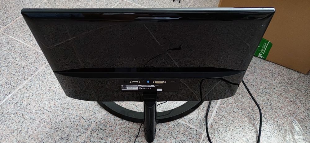 Monitor LG 24MP68VQ-P