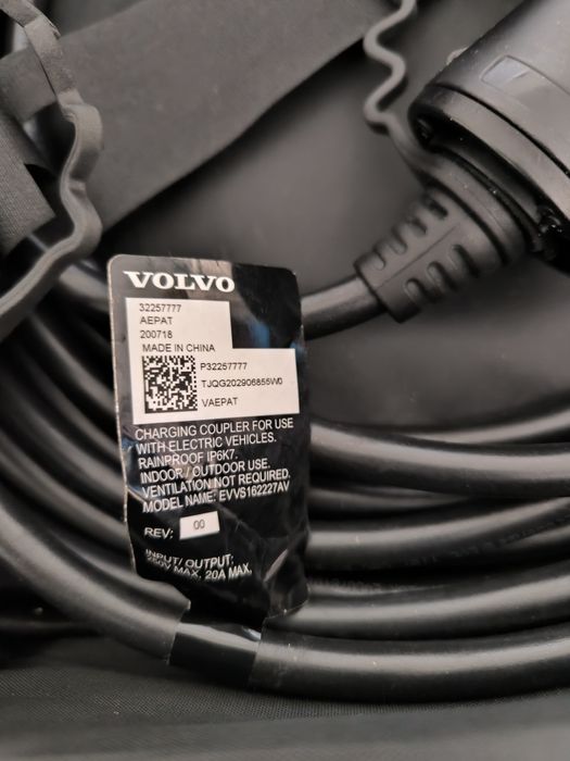 Cabo de carregamento  para  carros eléctricos (Volvo)