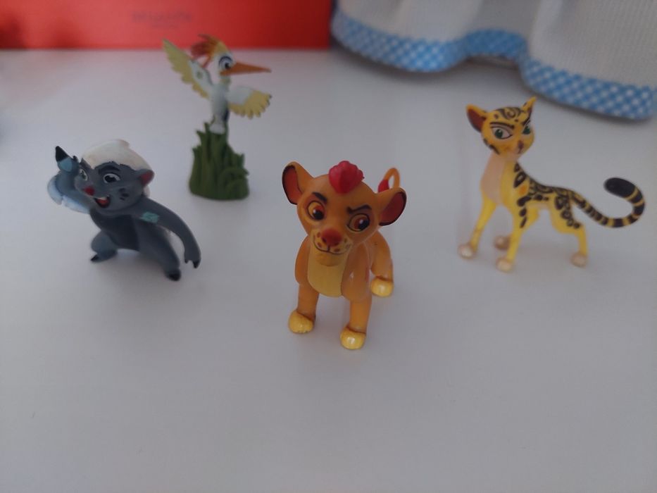 Figuras originais Disney, Guarda do Leão e Patrulha Pata