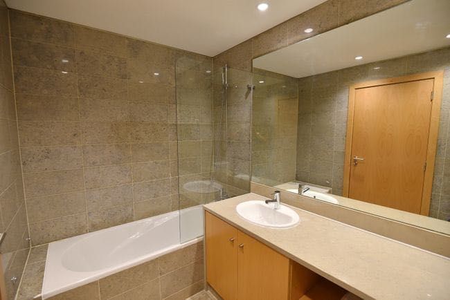 Arrendamento de apartamento T3, Avenida Dom João II, Parque das Nações