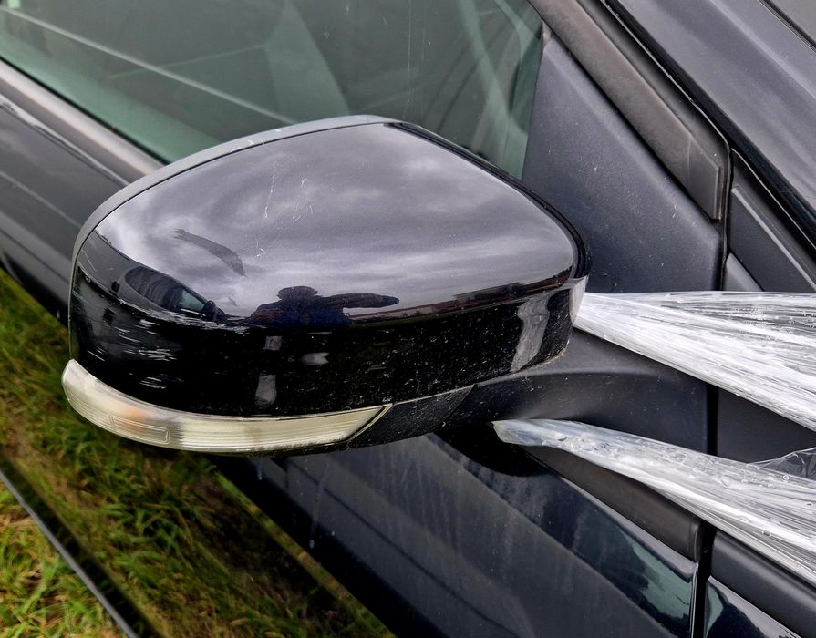Lusterko prawe 6 pinów Ford Focus Mk3 z kierunkowskazem FB NOWE