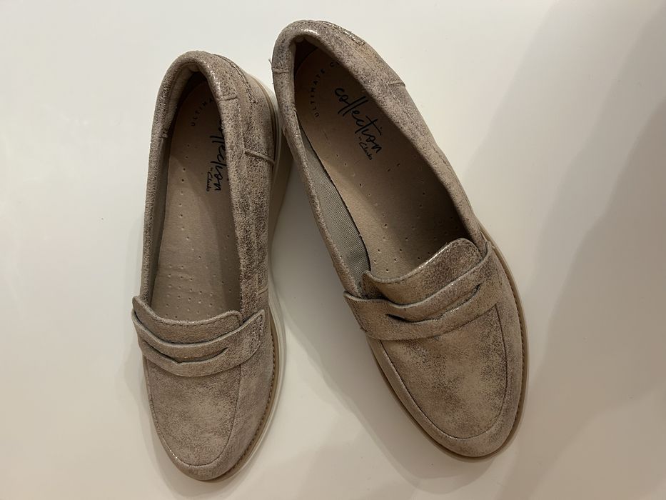 Жіночі лофери Clarks