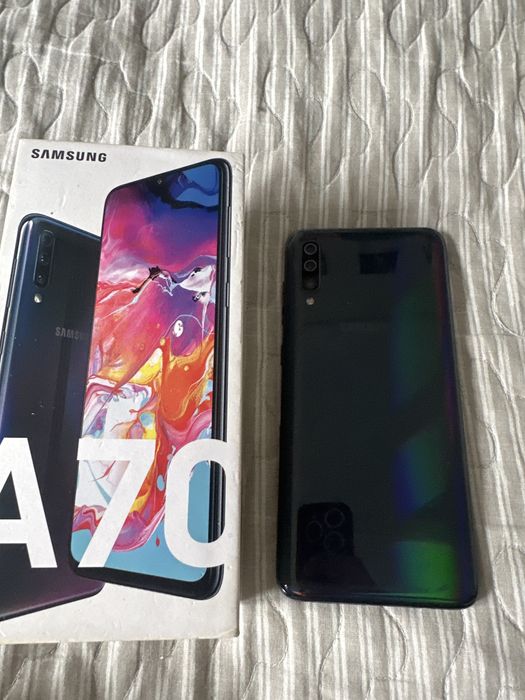 Samsung A70  black