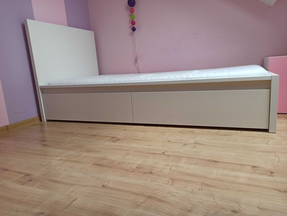 Meble dziecięce dla dziewczynki