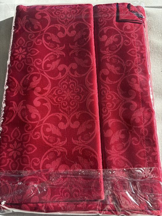 Toalhas mesa vermelhas NOVAS - ideal para mesa Natal