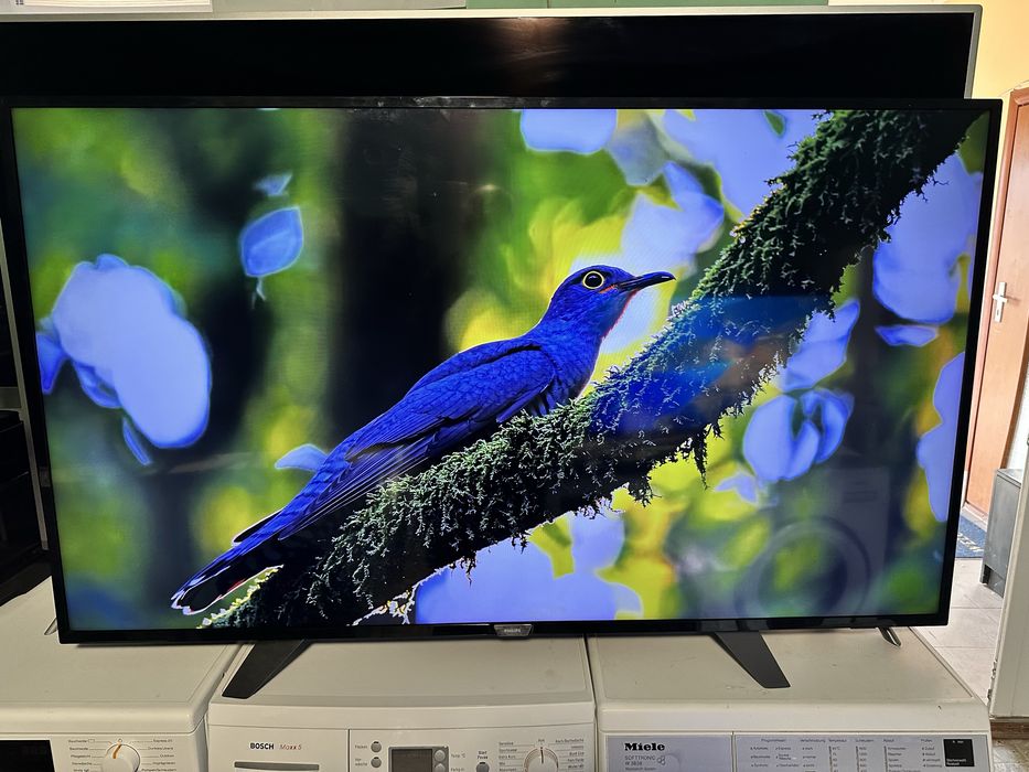 Philips 65PUS6162/12 — 65” 4K Ultra HD Smart TV