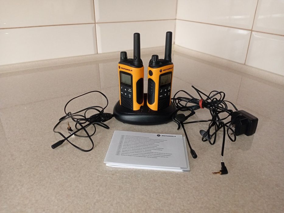 Рації  Моторола Т80 комплект