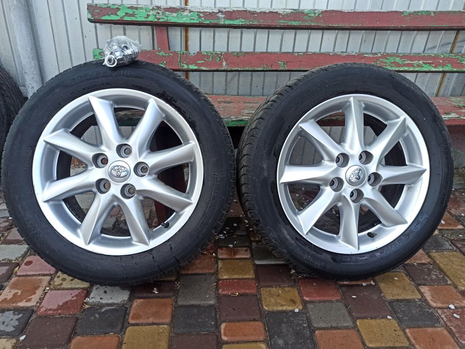 Продам комплект дисків Toyota