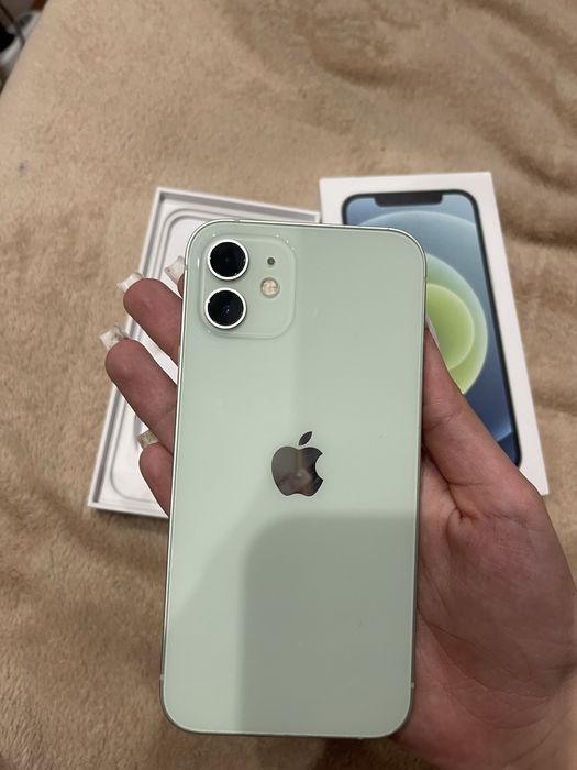 iphone 12 64 гб  б/у
