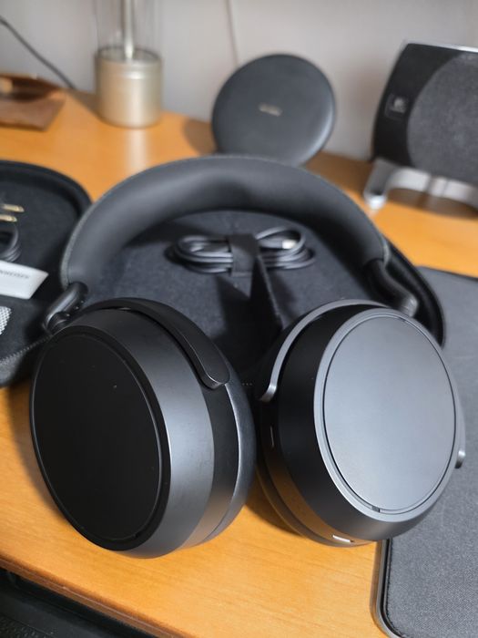 Sennheiser Momentum 4