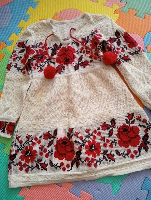 Віддам плаття вишиванку