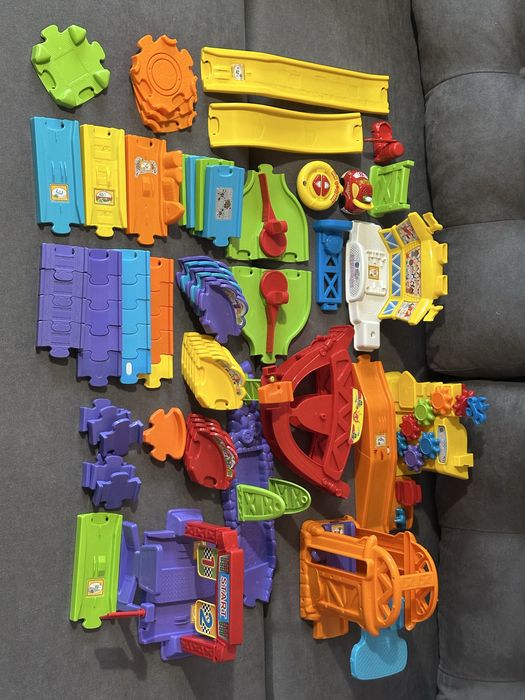 Ігровий набір VTech GoGo Smart Wheels TutTut Baby Flitzer RC Rennbahn