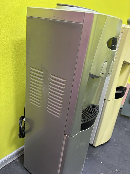 Кулери для води 2 шт