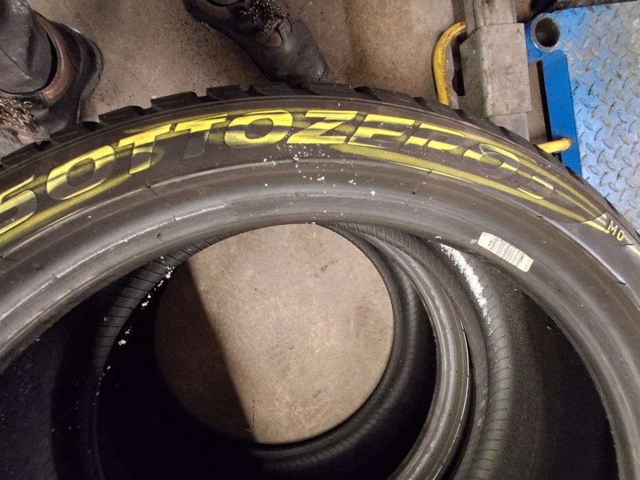 Cena za 2 sztuki wysyłka opony zimowe 225/40r19 93H Pirelli