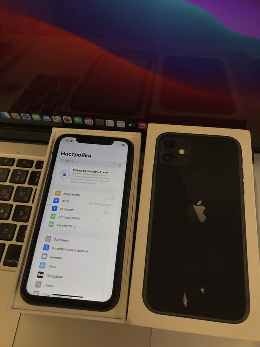 Продам айфон iphone 11 64gb черний