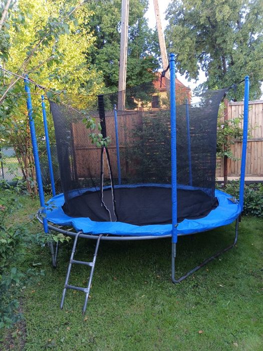 Trampolina ogrodowa