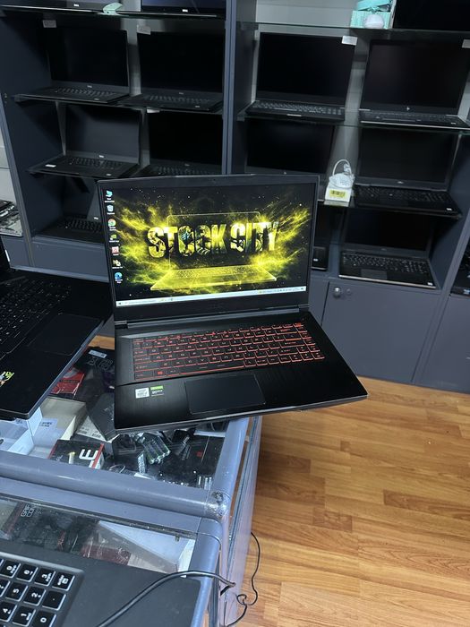 Игровой ноутбук Msi nvidia 6гб. intel i7 ( 10 поколение)