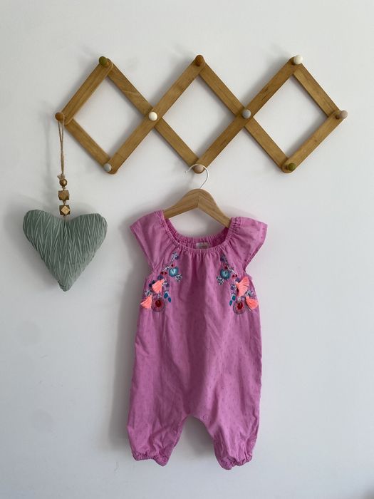 Kombinezon fioletowy next chwosty 74 bawełna letni