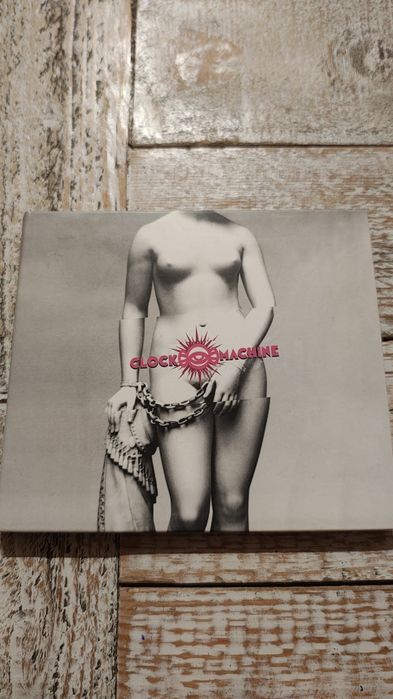 Clock machine. CD