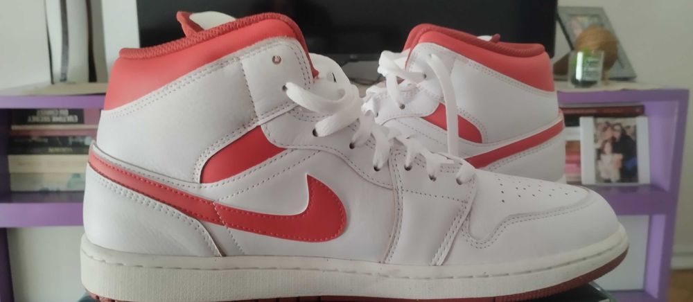 Nike Jordan 1 Mid Novos na caixa