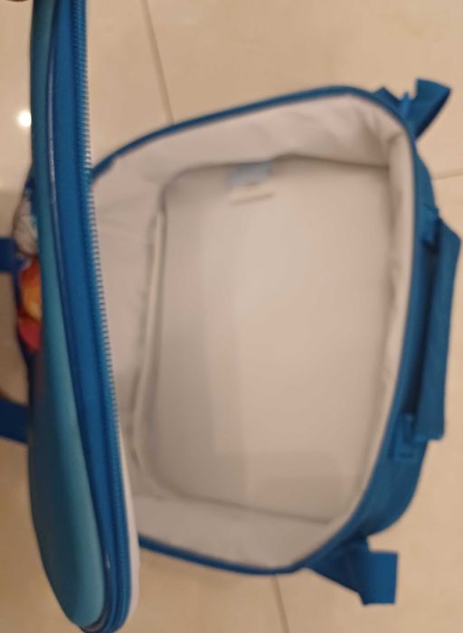 Conjunto mochila troley + lancheira da frozen em excelente estado