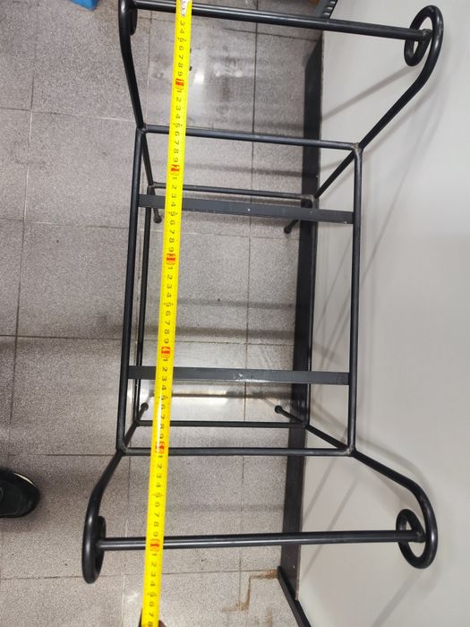 Estrutura de ferro para móvel