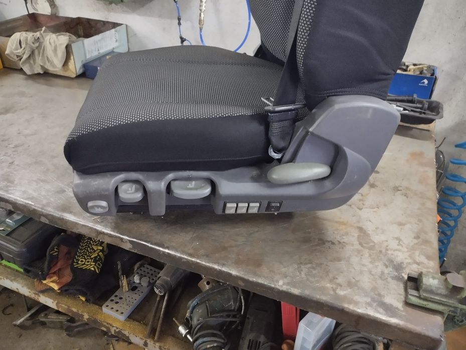 Продам пневмо сидіння пілот [Pilot] Івеко [Iveco].