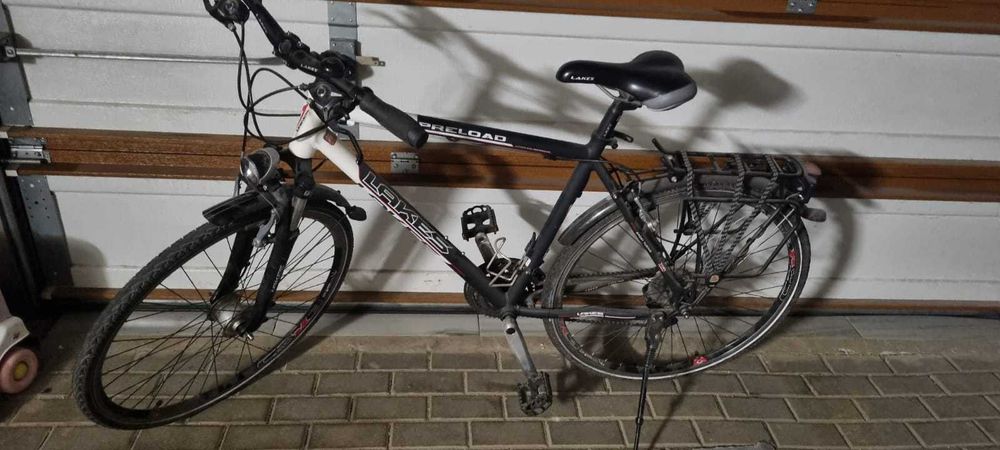 Rower trekkingowy preload