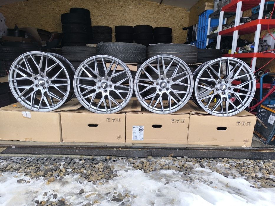 Felgi Japan Racing 20" 5x114.3 ET40 JR28 Hyper Black Mazda Kia Hyunda