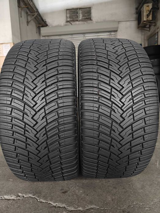 2шт R18 235 40 шини зимові/всесезонні Pirelli Cinturato All Season