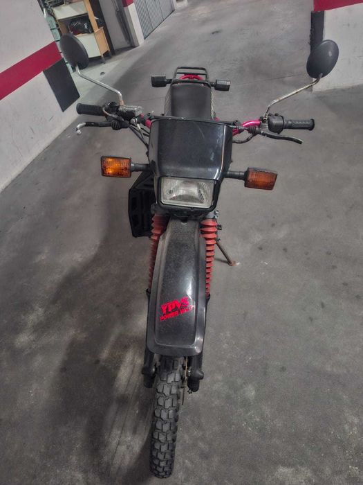 Mota Yamaha DT 125