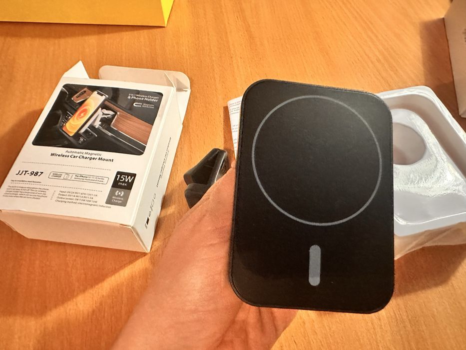 Автомобільний тримач для телефону