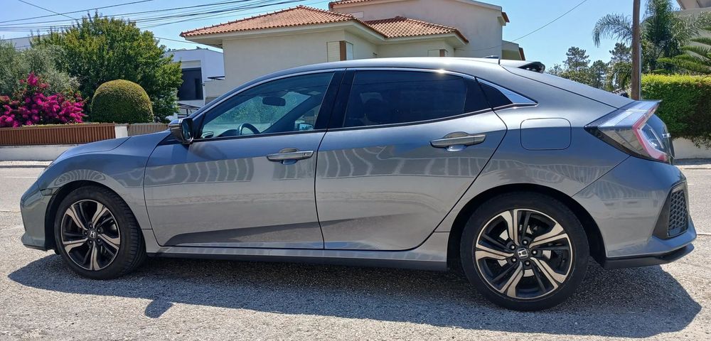 Honda Civic 1.0 i-VTEC Elegance Navi