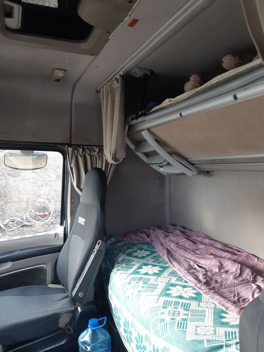 ДАФ 105 в робочому стані... з полуприцепом.