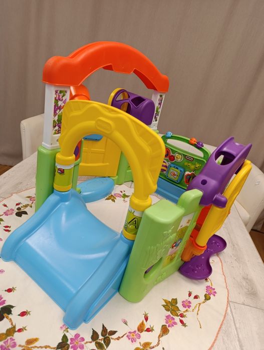 Продам пластиковий будиночок б/у