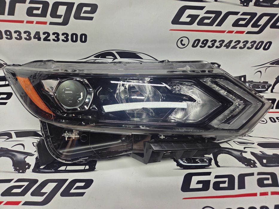 Фари передні Nissan Qashqai J11 / Rogue Sport 2019-2022 ліва / права