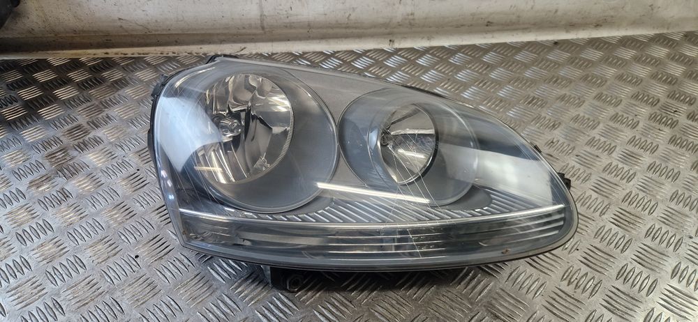 Lampa Prawa Przód Vw Golf V 2003R  0301212202