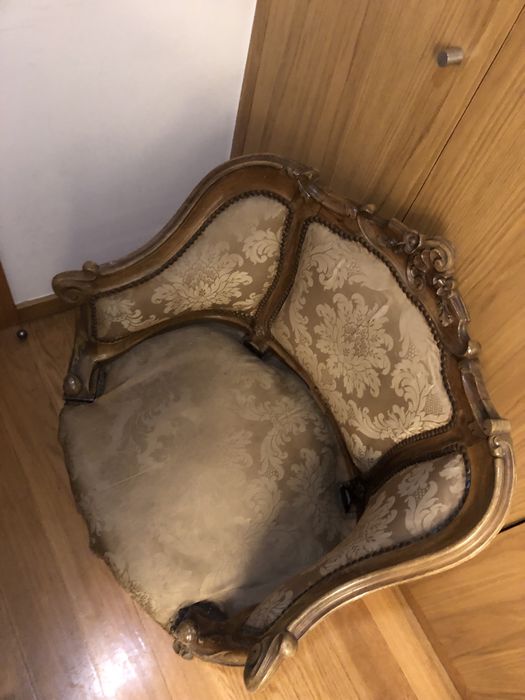Cadeirão estilo Luís XIV