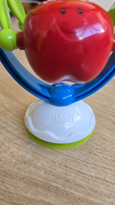 Brinquedo musical Chicco fruta rotativa